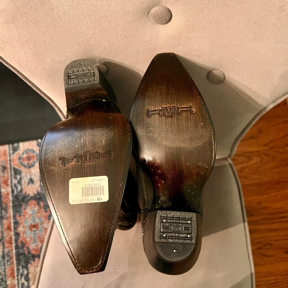 Corral Women's Studded Black Leather Cowboy Boots - Picture 6 of 8